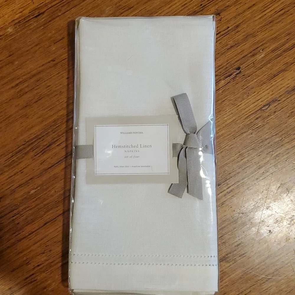 Williams Sonoma Hemstitched linen napkins